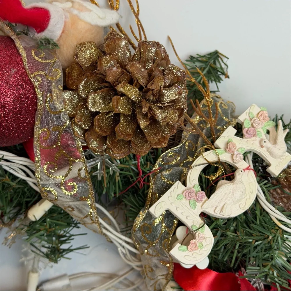 Festive Holiday Wreath with Gold and Red Accents